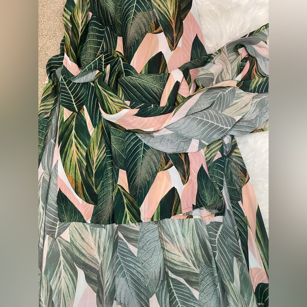 #160 Show Me Your MuMu Peachy Palm Bronte Dress size XS - Picture 9 of 11